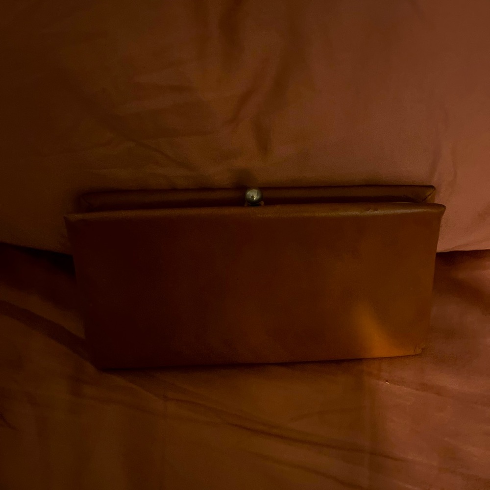 Brown vintage clutch